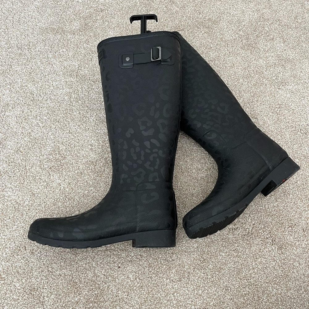 Hunter Black Leopard Print tall lined rain boots